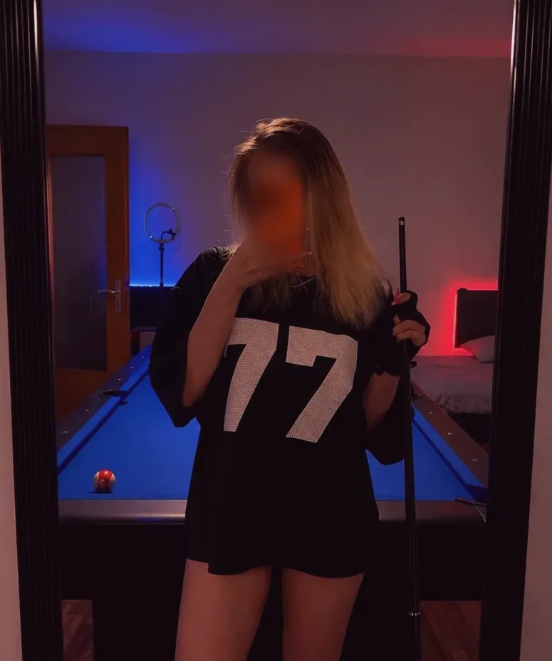 Aylin, 24