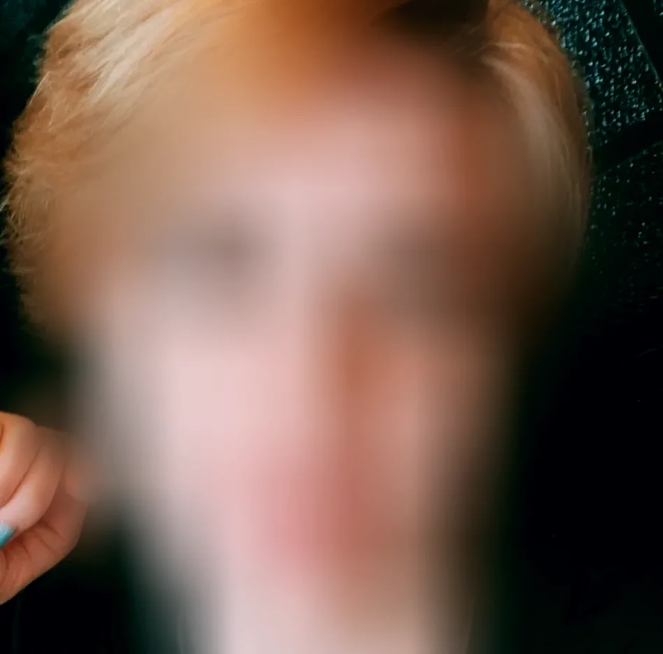 Denise, 26