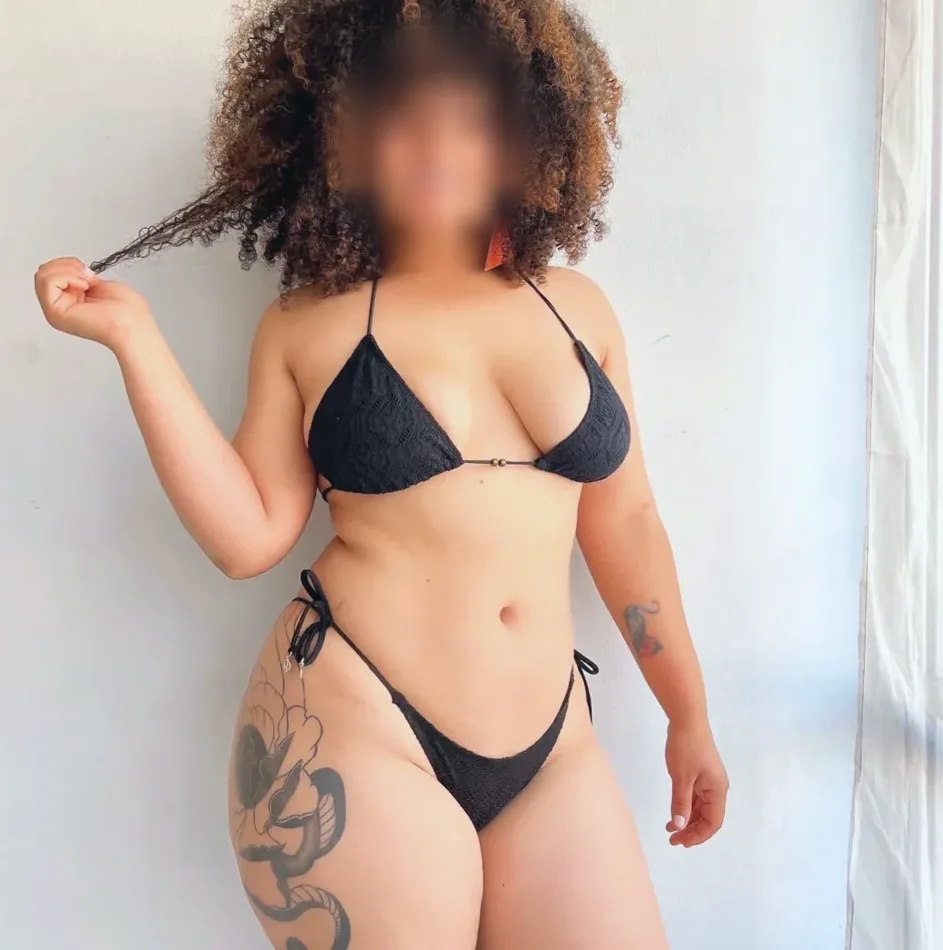 Selina, 30